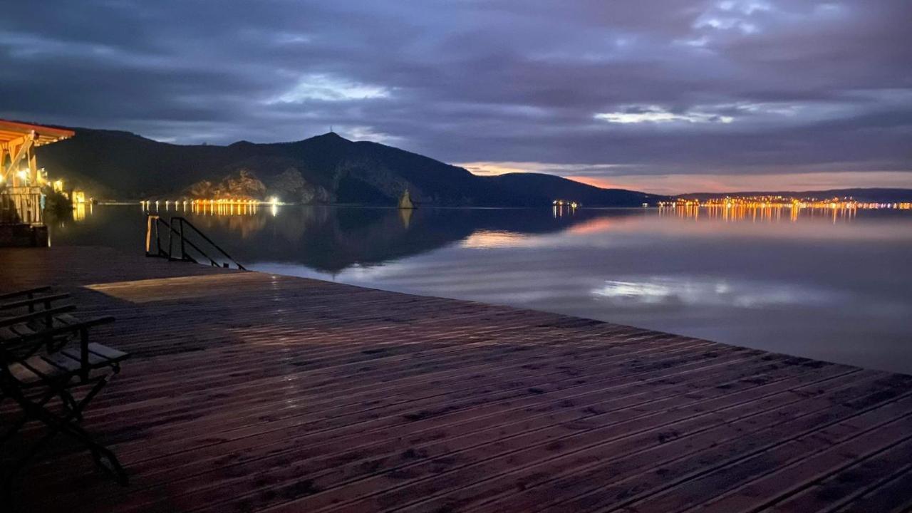 Pensiunea Danubio Moldova Noua Exteriér fotografie